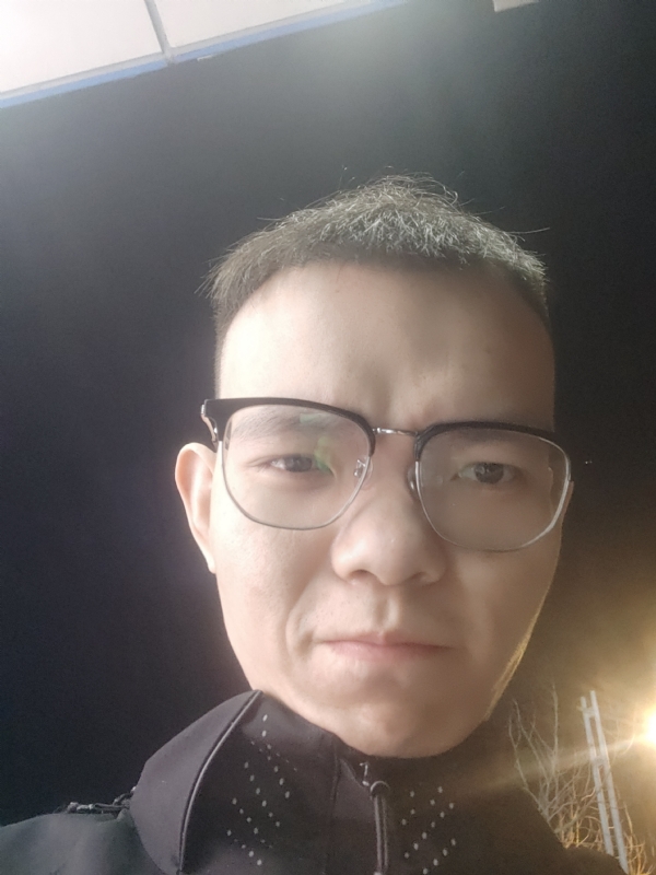 啊果的第二张照片--喀什闪婚服务中心